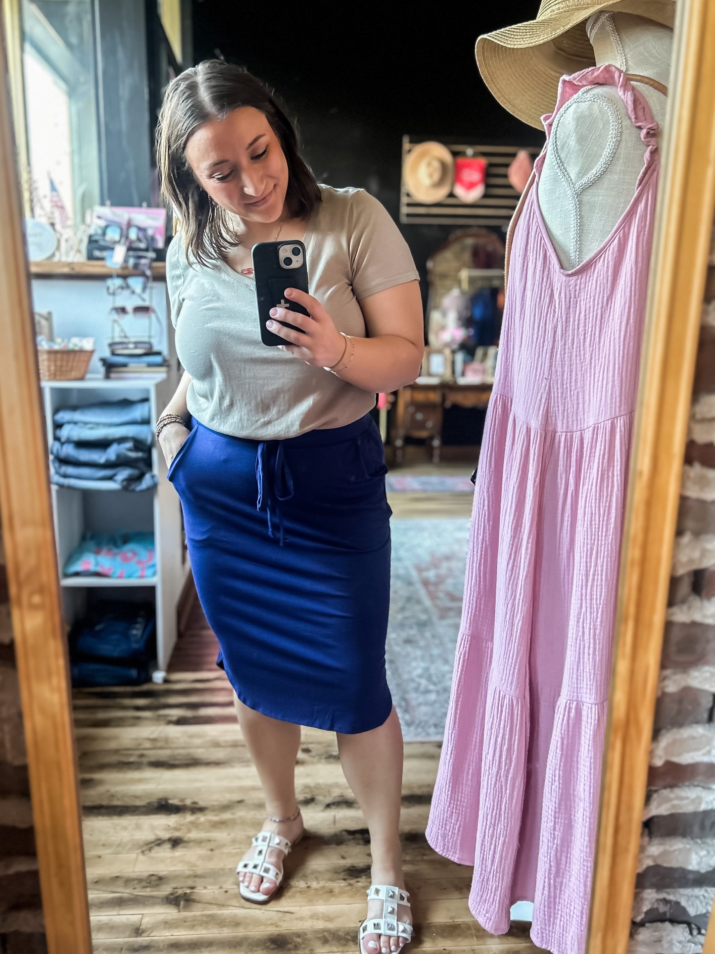 TULIP HEM SKIRT WITH SIDE POCKETS