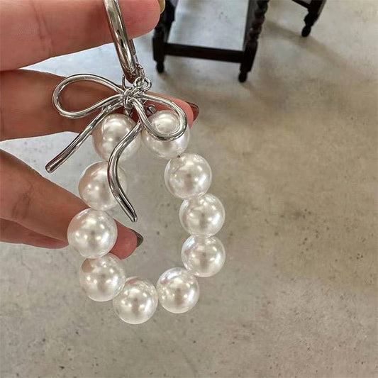 JOSSLYN by wall to wall - BAG CHARM-PEARL KEYCHAIN BAG CHARM | 40KC139