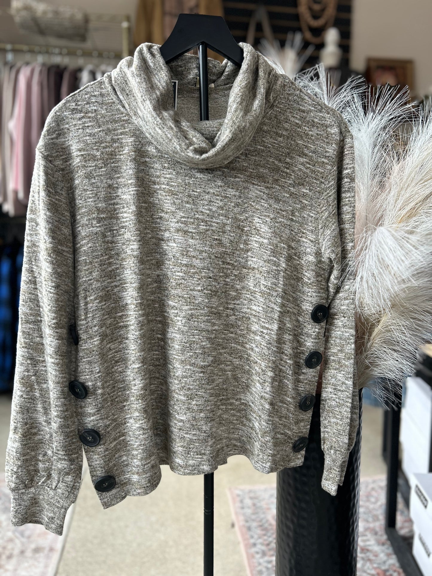 L/S SWEATER W/SIDE BUTTONS