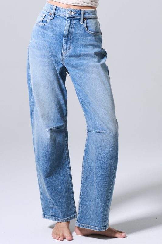 HIGH RISE STRAIGHT BARREL JEANS