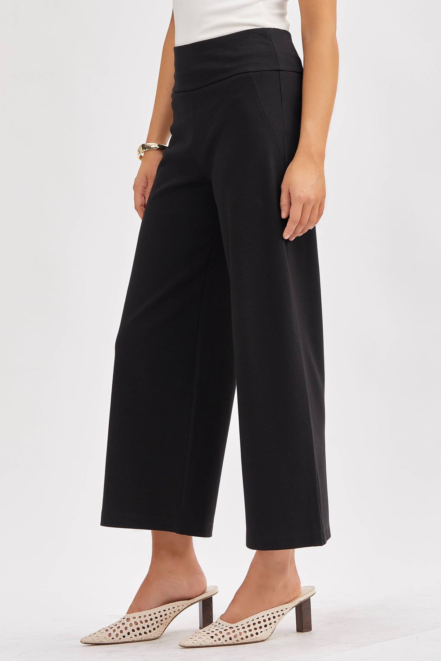 DS- Magic Wide Cropped Pants