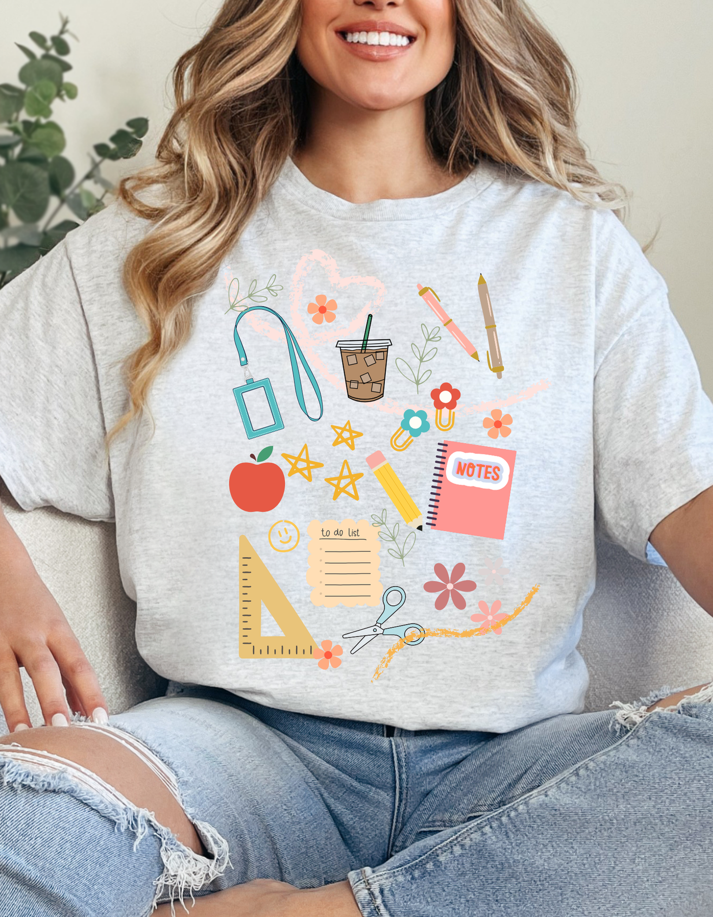 TEACHER COLLAGE GRAPHIC TEE