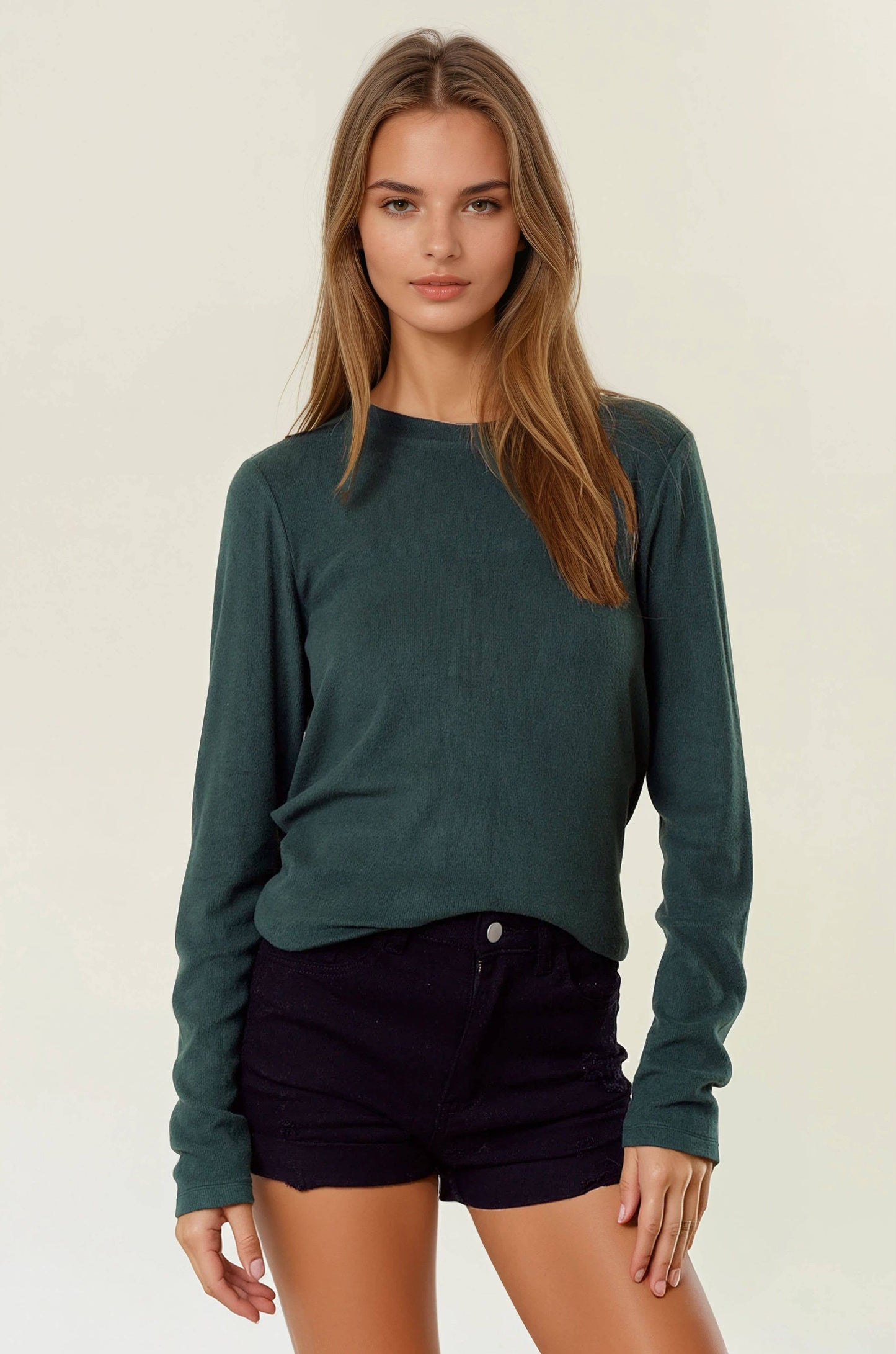 ROUND NECK SOFT KNIT TOP