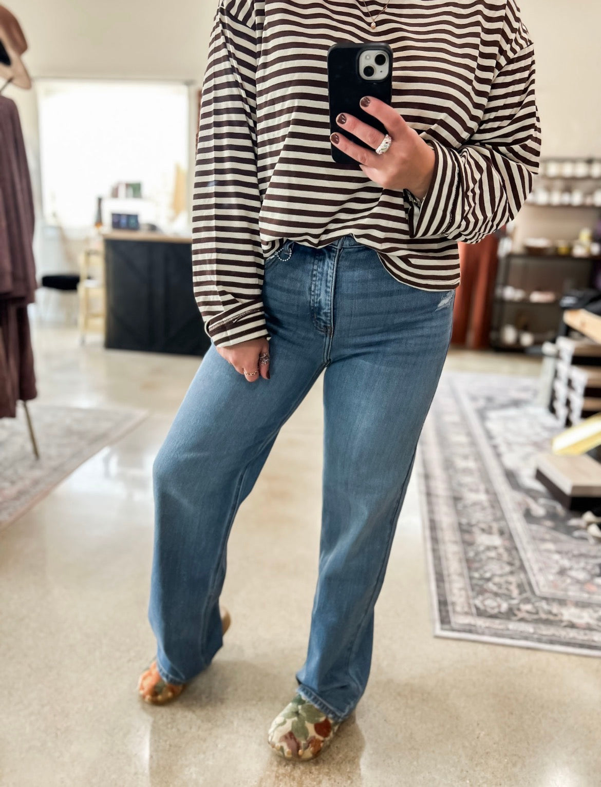TUMMY CONTROL HIGH RISE STRAIGHT JEANS