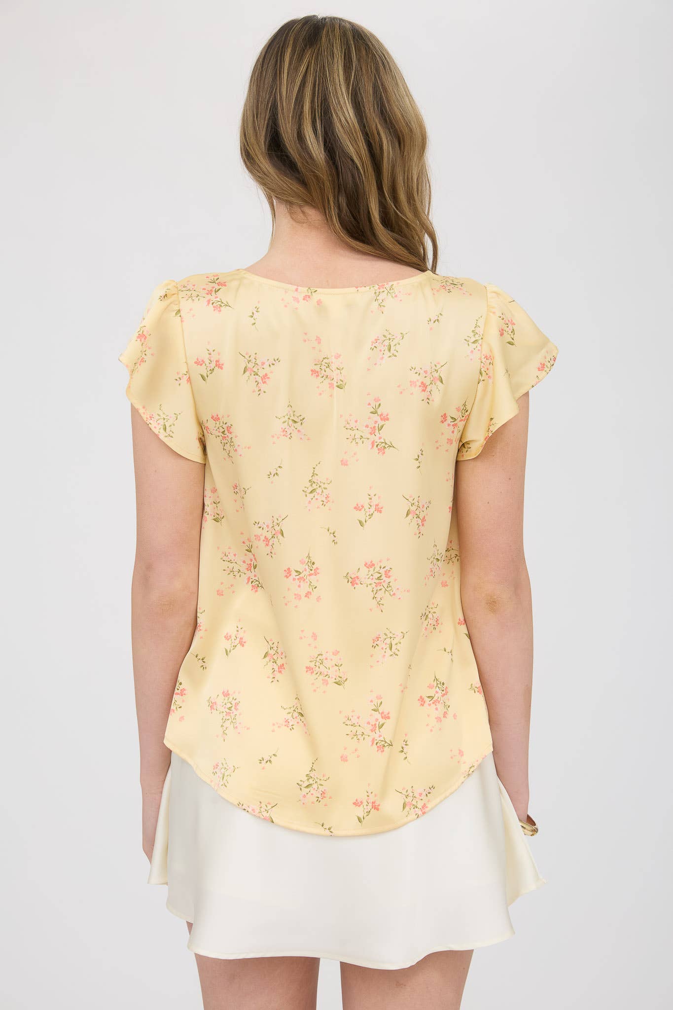 Floral Scallop V-Neck Blouse