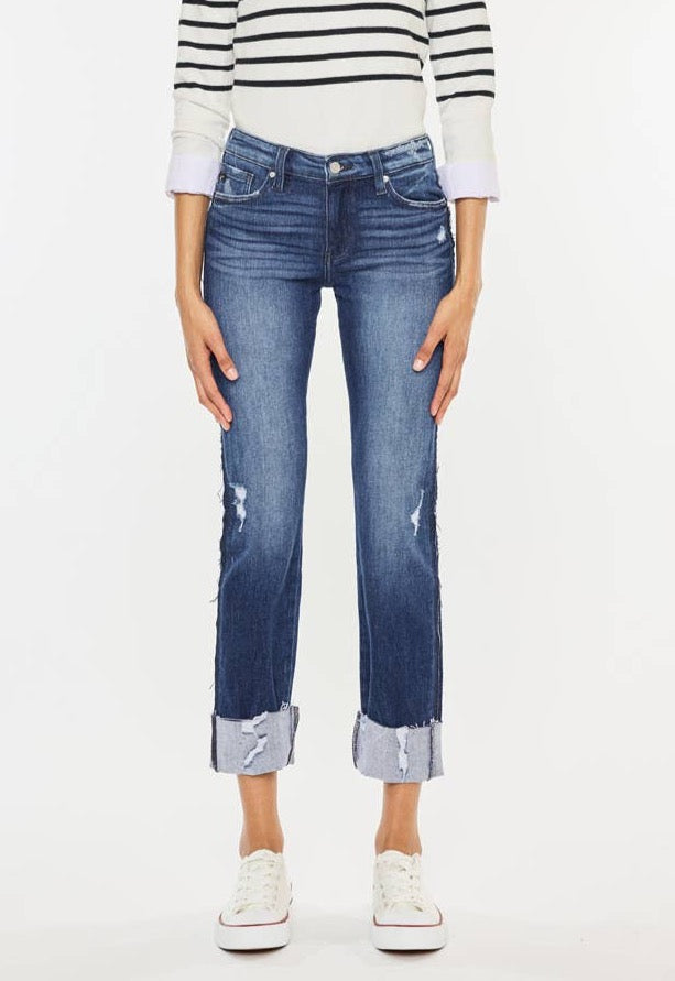 MID RISE SLIM STRAIGHT JEANS