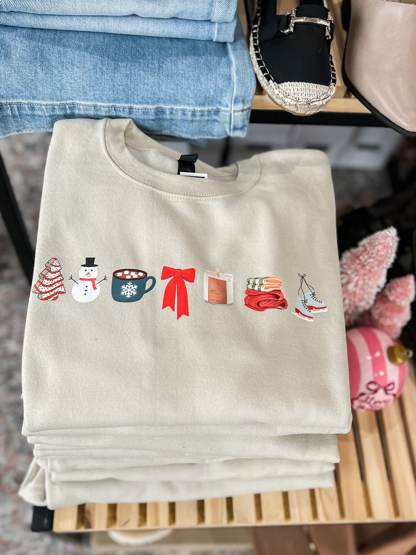 All the Winter Things Graphic Crew