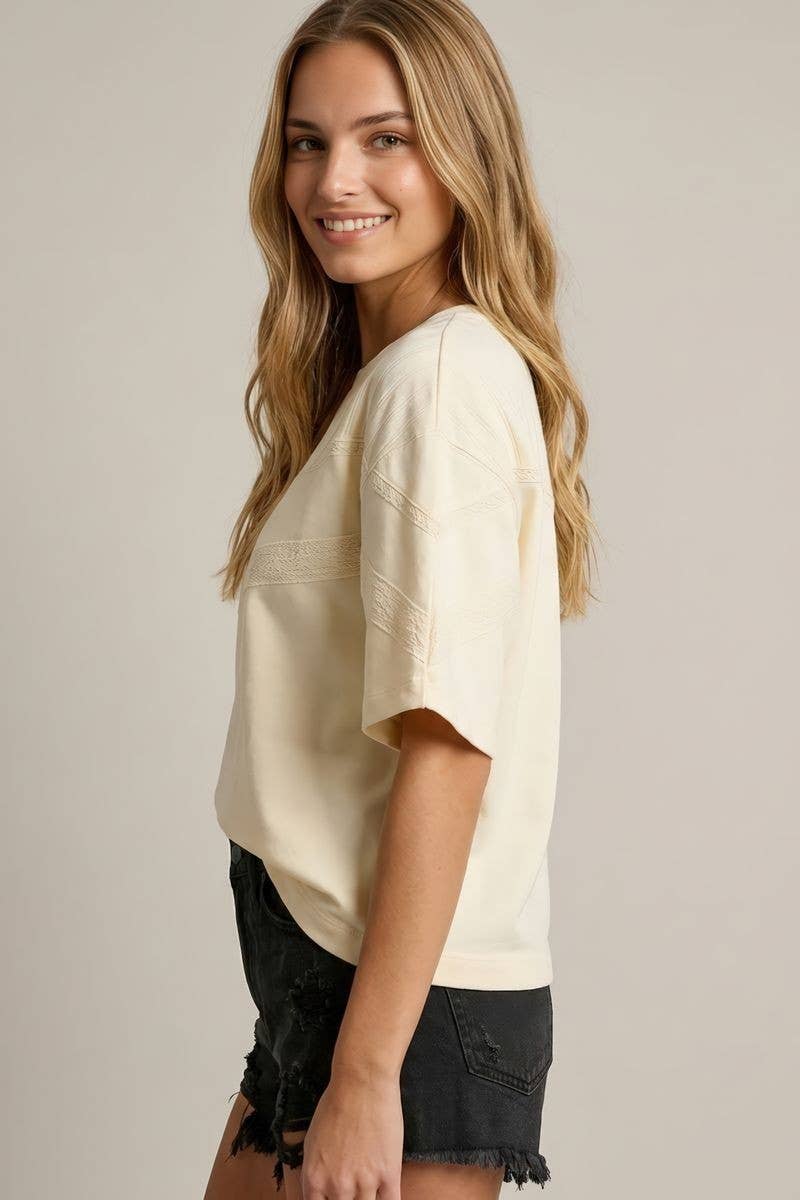 LACE TRIM DETAIL SHORT SLEEVE TOP