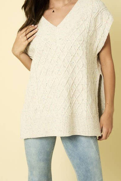 OVERSIZED CABLE VEST