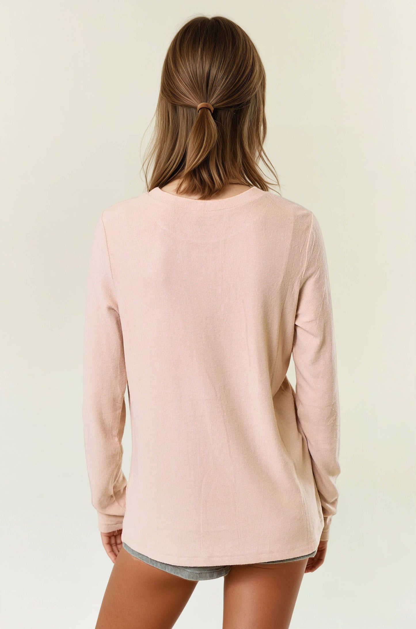 ROUND NECK SOFT KNIT TOP
